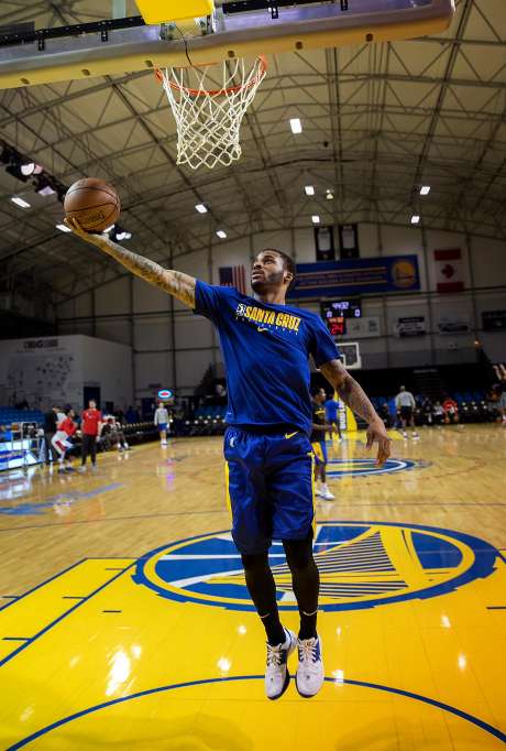 Santa Cruz Warriors guard Vander Blue practices just before the NBA G League basketball game against Windy City Bulls. Photo: LiPo Ching / Special To The Chronicle