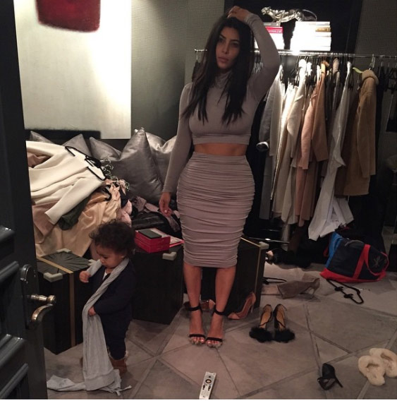 8-Kim-Kardashian-wardrobe