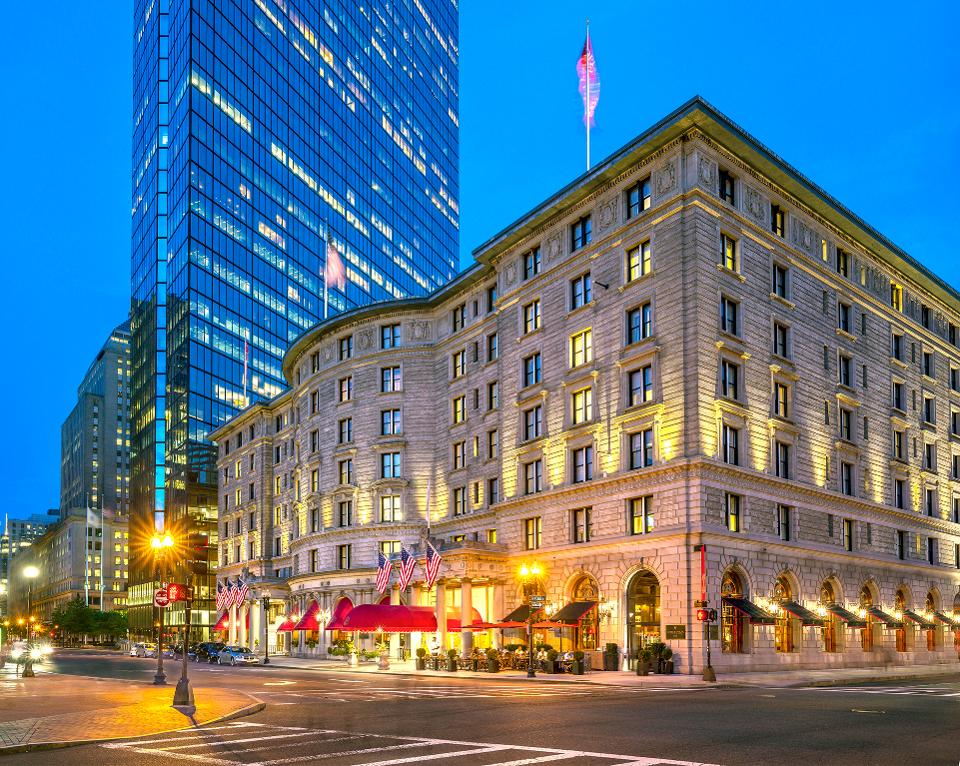 Grander Grandeur: The Palace hotel was rebuilt after the 1906 San Francisco earthquake.