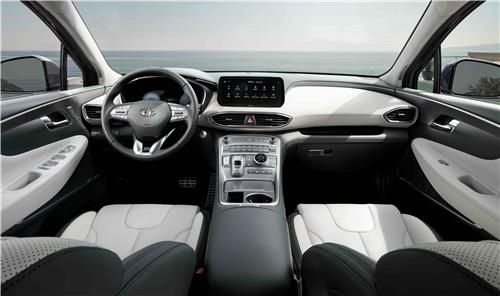 Hyundai Motor's facelifted Santa Fe SUV's interior [HYUNDAI MOTOR]