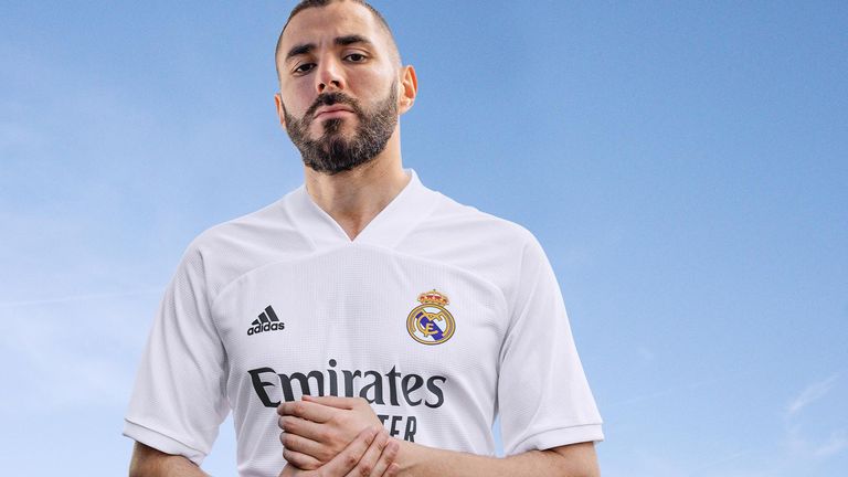 Karim Benzema shows off Real's minimalist new home kit