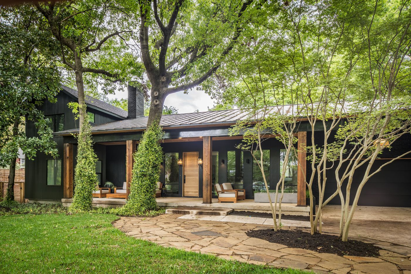 A look at the property at 8179 San Benito Way in Dallas.