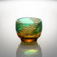 Clean lines: Kazutoshi Ohba updates Edo kiriko cut glass with unusual patterns, representational designs and two-tone glass coloring. | COURTESY OF JAPAN TRADITIONAL CRAFTS DENSAN 