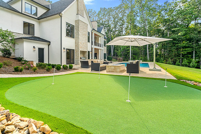 Mike Tolbert's house asks $2.4M putting green