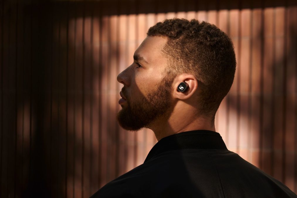 A lifestyle image of a man wearing the Sennheiser CX 400BT True Wireless.