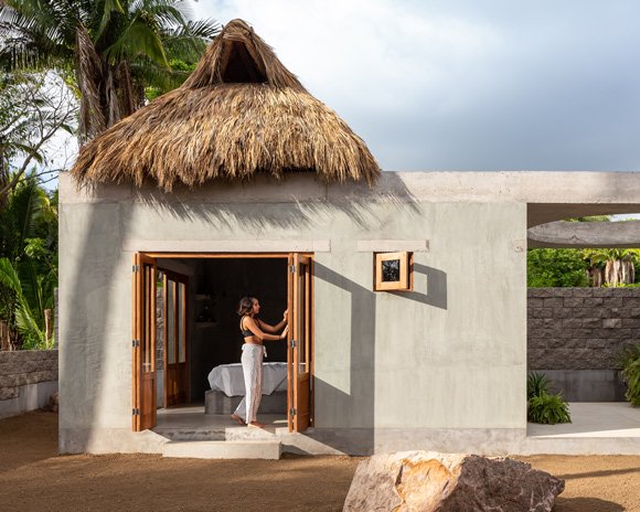 PALMA's 'litibú' bungalow on the pacific coast of mexico measures just 50 square meters