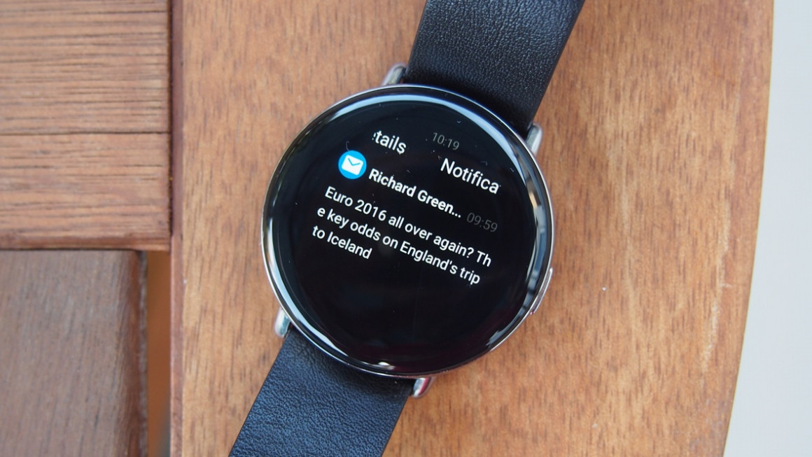 Zepp E smartwatch notifications